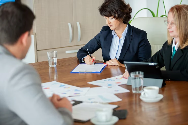 Financial Oversight for Multi-Director Family Firms