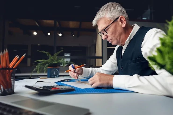 Cost Reduction Accountant in the UK for Profit Control