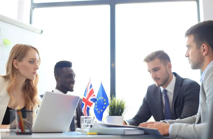 Multi-National Business Accountant UK for Global Compliance